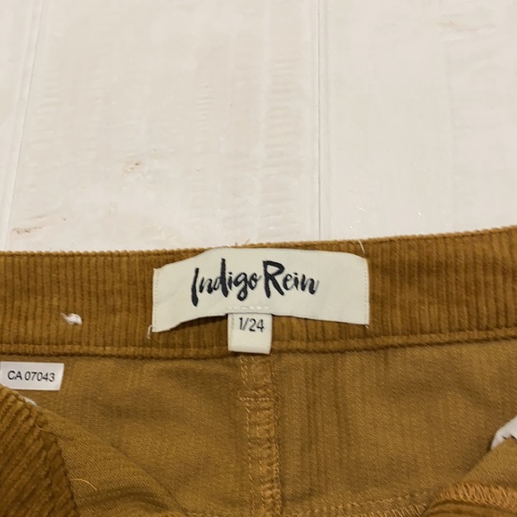 Corduroy Mini Skirt - Picture 3 of 3